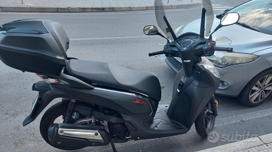 Honda sh 300 sport i