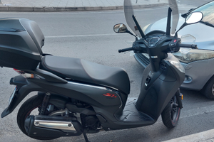 Honda sh 300 sport i