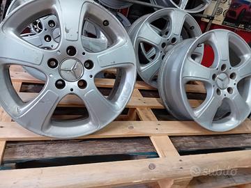 CERCHI IN LEGA MERCEDES