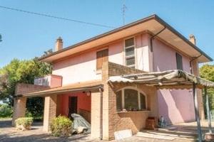 Villa singola con terreno, Marotta. M/3058