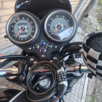 moto in buone condizioni Triumph Bonneville 865 se