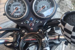 moto in buone condizioni Triumph Bonneville 865 se