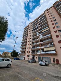 Taranto 2 Via Doride 4 vani doppi servizi p.a