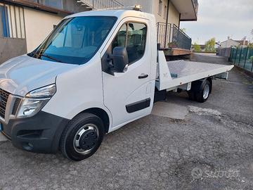   carroattrezzi  nissan nv 400