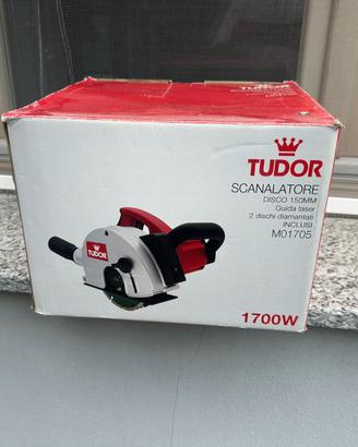 Scanalatrice marca Tudor