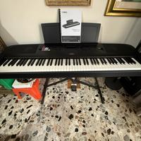 Pianoforte digitale Yamaha Portable Grand DGX 670