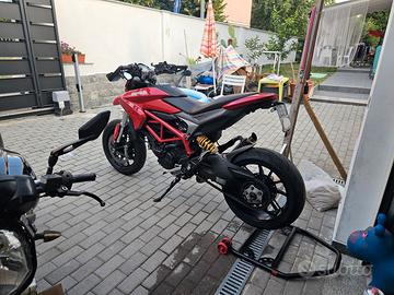Ducati Hypermotard 821