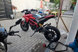 Ducati Hypermotard 821