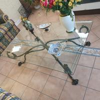 Tavolo basso da salotto in ferro battuto/cristallo