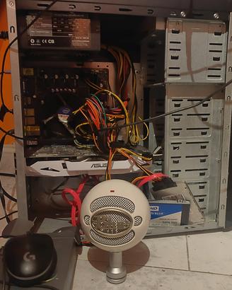 bundle enorme PC monitor doppia GPU GTX 1060 660