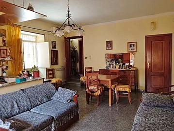 Casa singola piano terra e primo