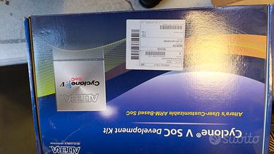 Kit di Sviluppo Altera Cyclone V SoC (FPGA+ARM)