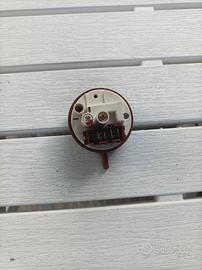 Pressostato acqua lavatrice Ariston hotpoint 