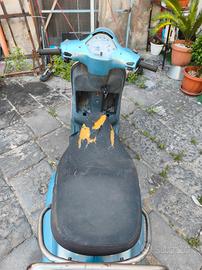 Vespa LX 
