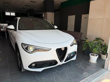 Alfa Romeo Stelvio 2.2 Turbodiesel 190 CV AT8 Q4 T