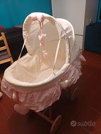 Culletta vintage per neonato in vimini