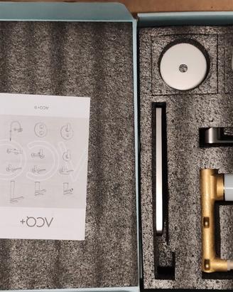 Rubinetto lavabo a muro, canna di fucile satinato