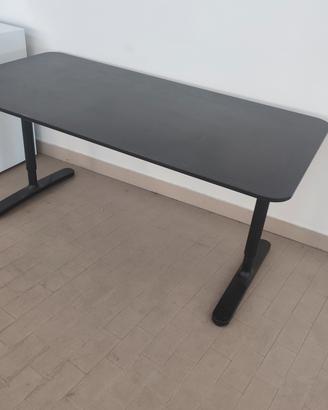scrivania IKEA