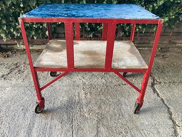 Carrello 2 ripiani e 4 ruote girevoli