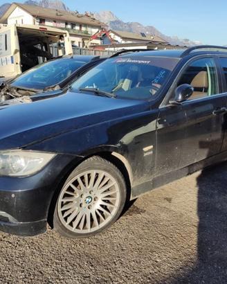 Ricambi BMW 330 XD 4X4 2993cc diesel del 2005