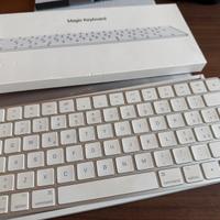Apple Magic Keyboard white