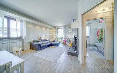 SAMARATE - TRILOCALE CON IDROMASSAGGIO