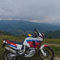 honda africa twin 750 rd04