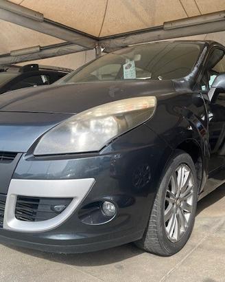 RENAULT SCENIC X- MOOD 1,5 DCI
