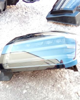 Fari led Peugeot 208 gt line
