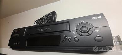VIDEOREGISTRATORE LETTORE VHS HQ HIGH QUALITY+TEL