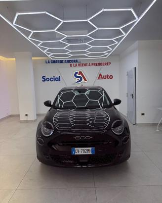 Fiat 600 Hybrid 100 CV DCT MHEV ICON