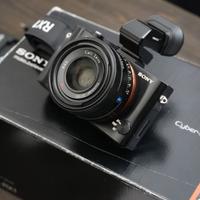 SONY RX1 Full Frame 35mm F2 T Zeiss Sonnar + EVF