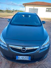 OPEL Astra 4ª serie - 2012