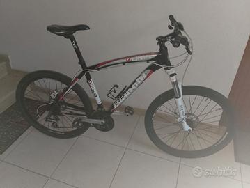 MTB bianchi freni disco 