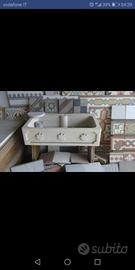 Lavandini in cemento e marmo