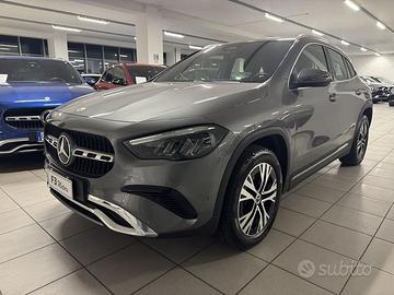 Mercedes-Benz GLA 200 d Automatic Progressive...