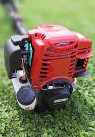 Decespugliatore 4 tempi a benzina