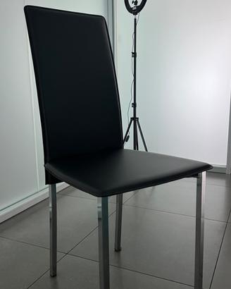 Sedie nuove in pelle