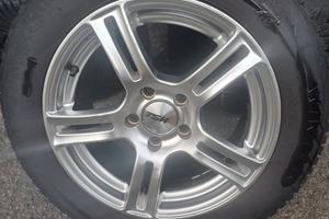  cerchi in lega + lamellari