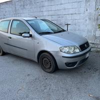 Ricambi fiat punto
