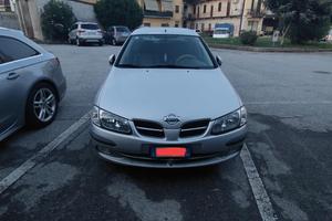 Nissan Almera 2002 benzina