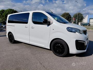 PEUGEOT Traveller BlueHDi 120 S&S Business Unico