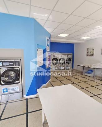 Attività / Licenza di 100 m² a Rovereto