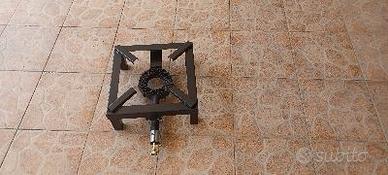 FORNELLO A GAS BARBECUE IDEALE PER CAMPEGGIO O PIC