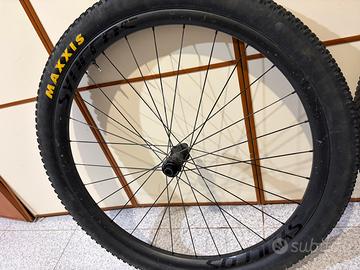 ruote sincros 1.S con mozzo da 240 DT SWISS