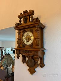 Orologio antico olandese con pendolo in Noce