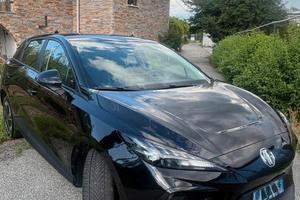 Mg4 full electric My25