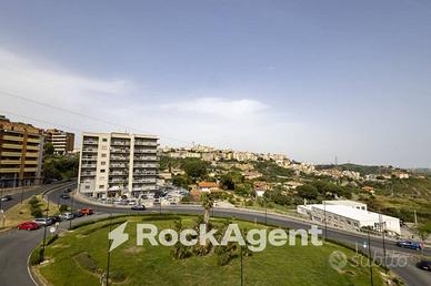 AMPIO APPARTAMENTO CON VISTA PANORAMICA