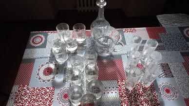 Servizio bicchieri caraffe cristallo