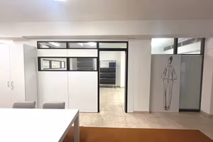 Immobile di 190 m² con 4 locali a Milano